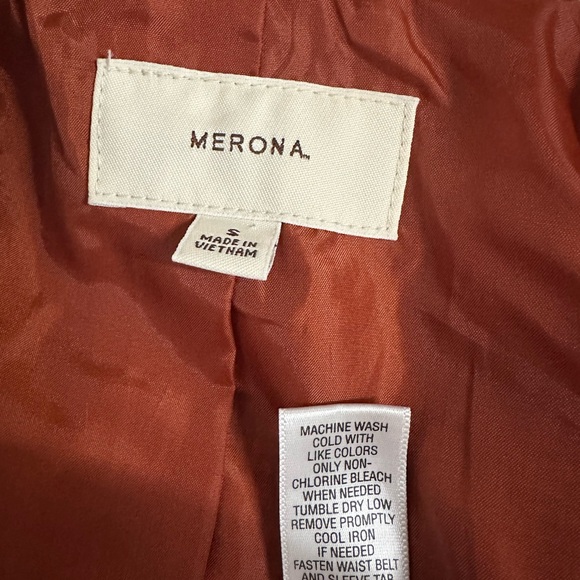 Trench coat. Brown w/white, orange/red, & yellow plaid pattern. Fully lined. - Picture 8 of 8